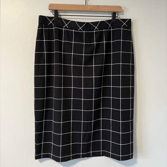 Eloquii Dresses & Skirts - Eloquii Windowpane Plaid Pencil Skirt